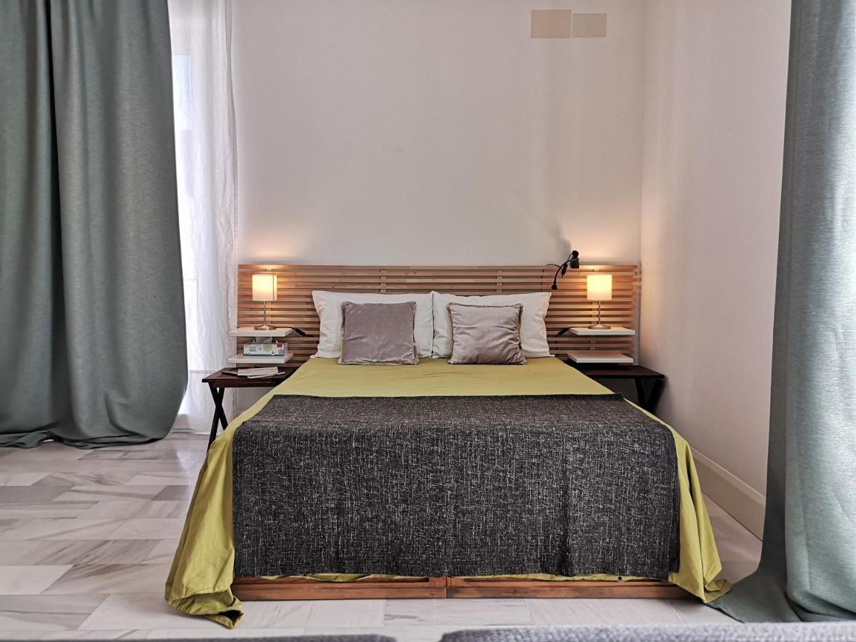 White Loft Alameda Apartment เซบีญา ภายนอก รูปภาพ